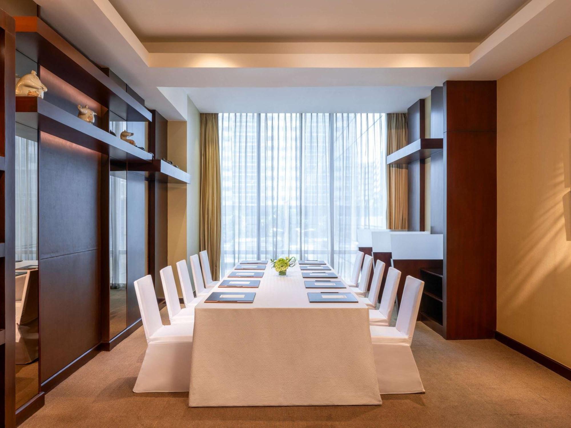 Fairmont Makati Hotel San Pedro Makati Exterior foto Meeting room